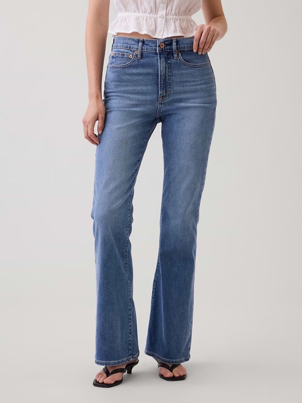 GAP ’70s Flare High Rise Jeans Size 31 Tall 33.5” Inseam